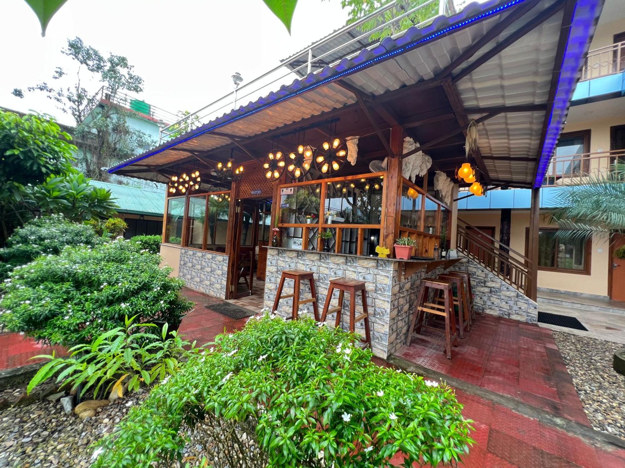 Ama Garden Sauraha Hotel Exterior foto