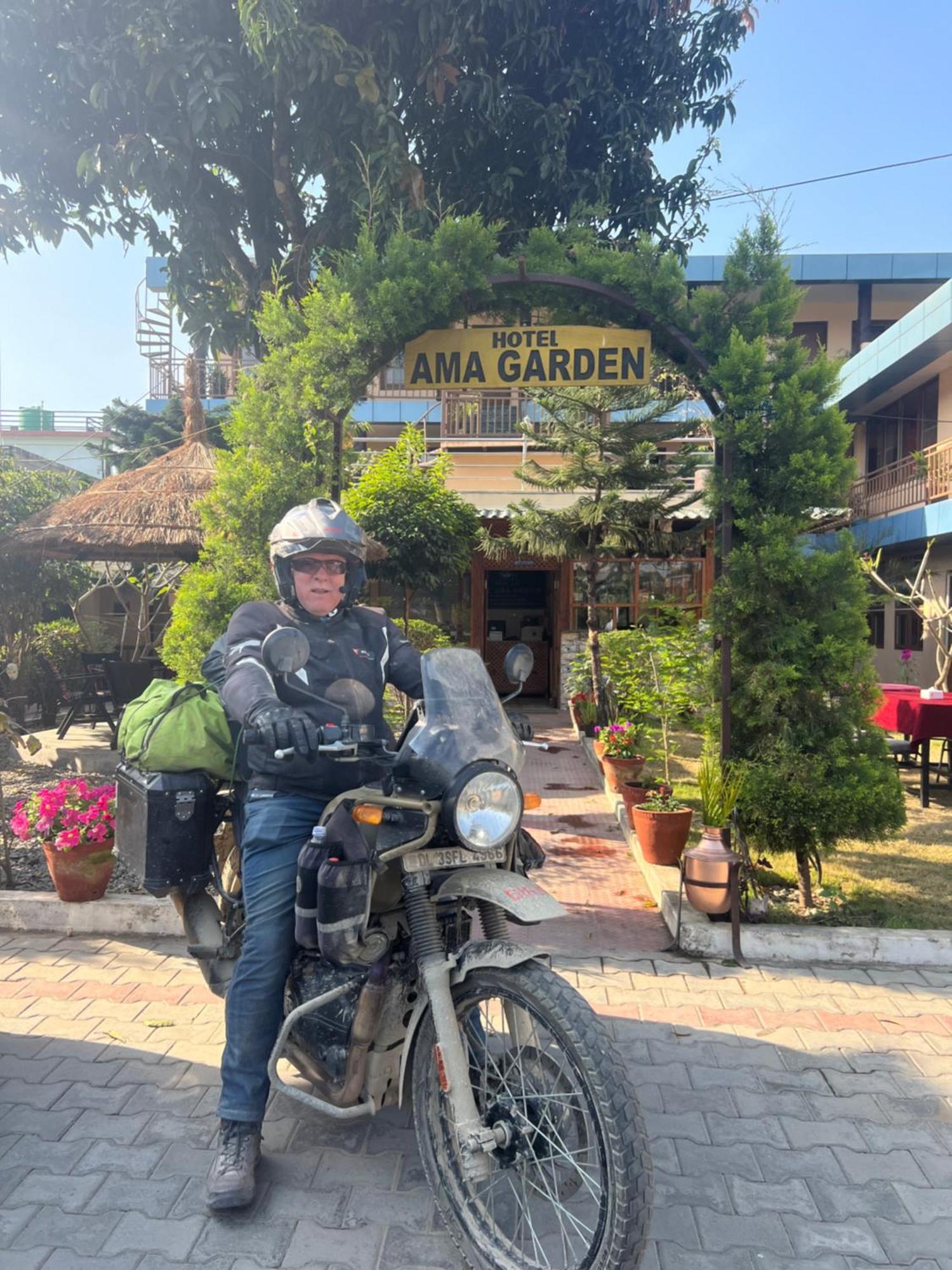 Ama Garden Sauraha Hotel Exterior foto