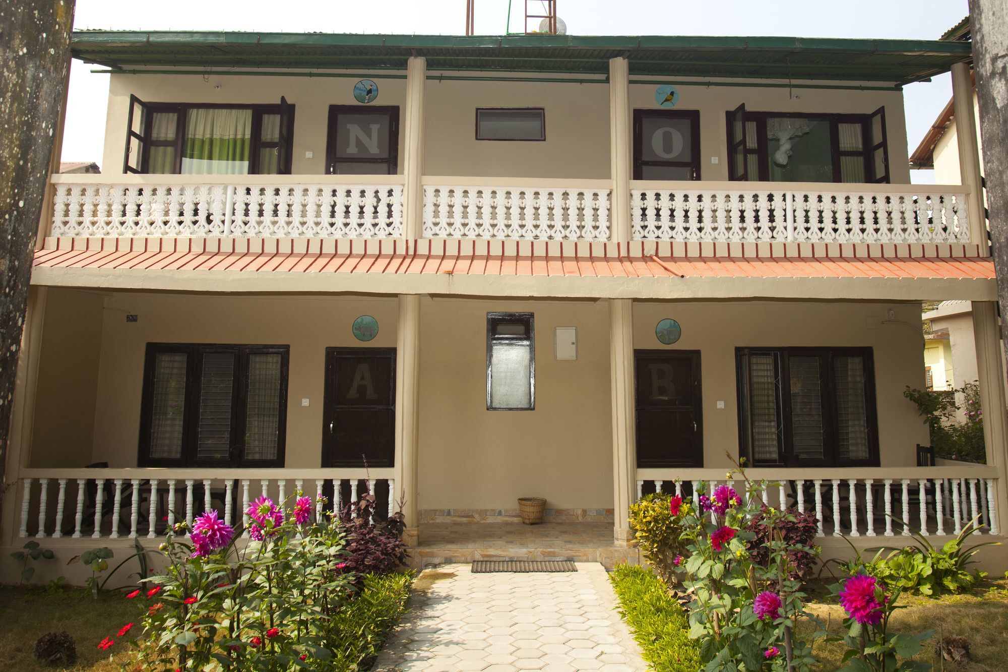 Ama Garden Sauraha Hotel Exterior foto
